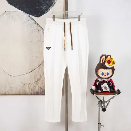 プラダ カジュアルパンツ