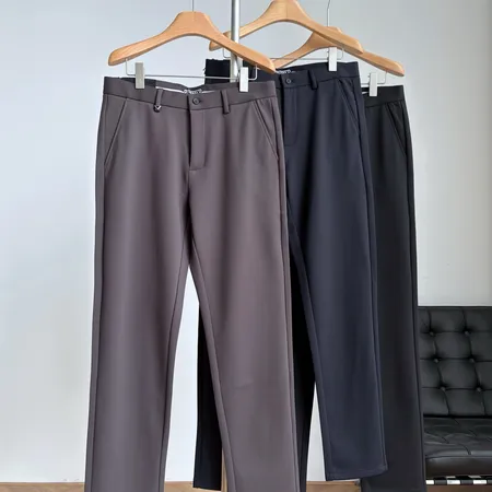 プラダ カジュアルパンツ