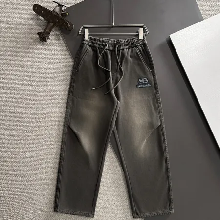バレンシアガ カジュアルパンツ