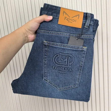 フェンディ ジーンズ