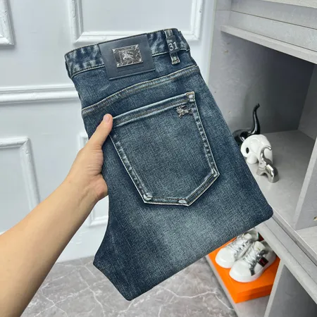 バーバリー ス ジーンズ