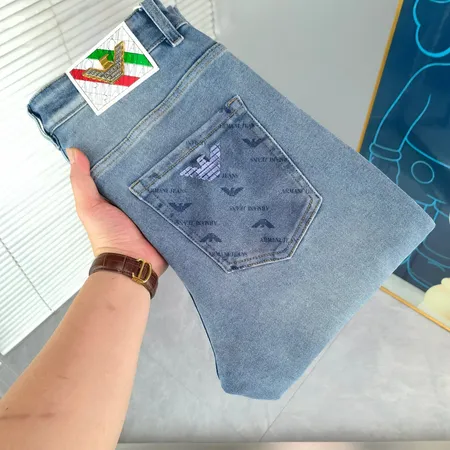 アルマーニ ジーンズ