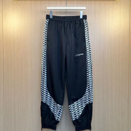 ルイヴィトン カジュアルパンツ