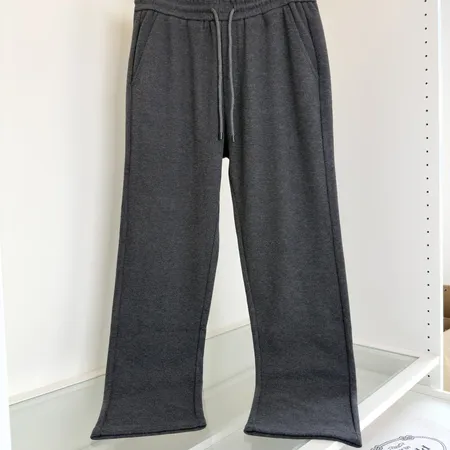 プラダ カジュアルパンツ