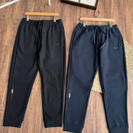 ナイキ カジュアルパンツ