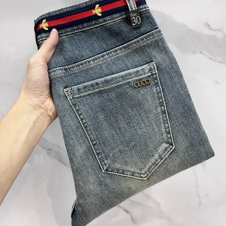 グッチ ジーンズ