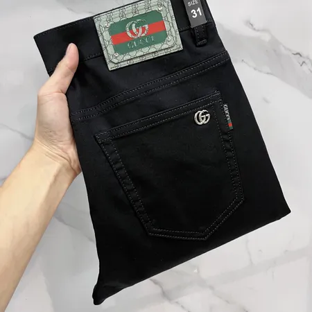 グッチ ジーンズ