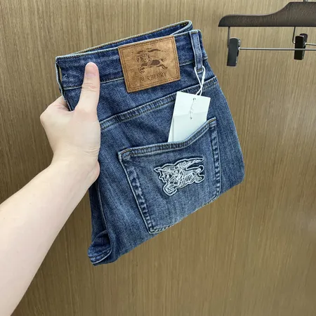 バーバリー ス ジーンズ