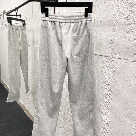 バレンシアガ カジュアルパンツ