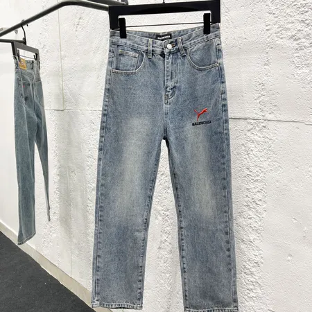 バレンシアガ ジーンズ