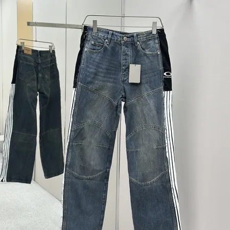 バレンシアガ ジーンズ