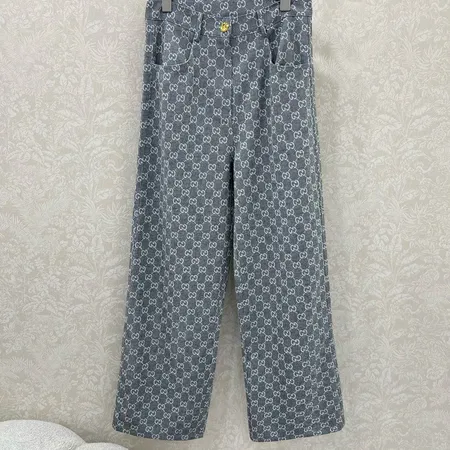 グッチ ジーンズ