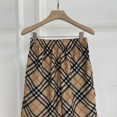 プラダ ショートパンツ