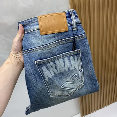 アルマーニ ジーンズ