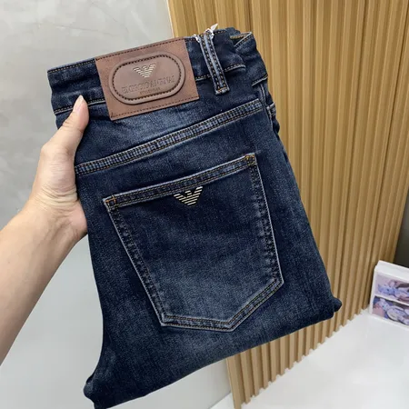 アルマーニ ジーンズ