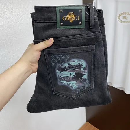 グッチ ジーンズ