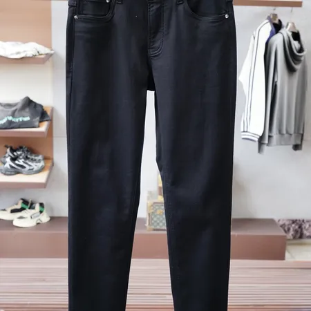 ヴァレンティノ ジーンズ