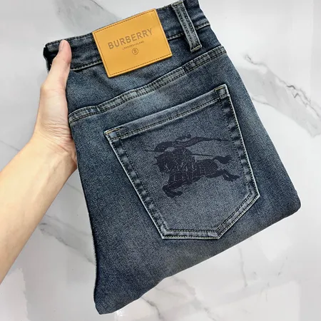 バーバリー ス ジーンズ