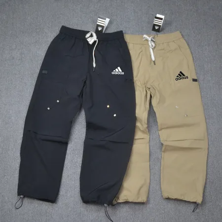 アディダス カジュアルパンツ