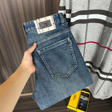 バーバリー ス ジーンズ