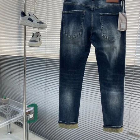 グッチ ジーンズ