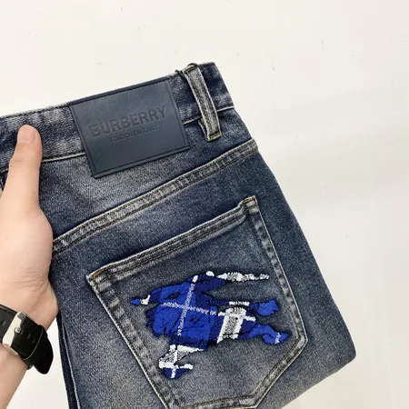 バーバリー ス ジーンズ