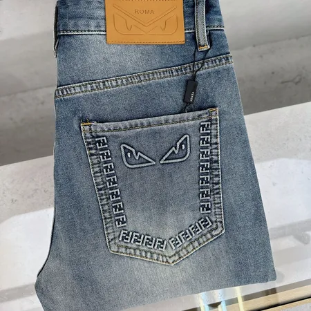 フェンディ ジーンズ