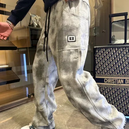 バレンシアガ カジュアルパンツ