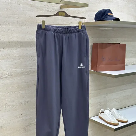 バレンシアガ カジュアルパンツ