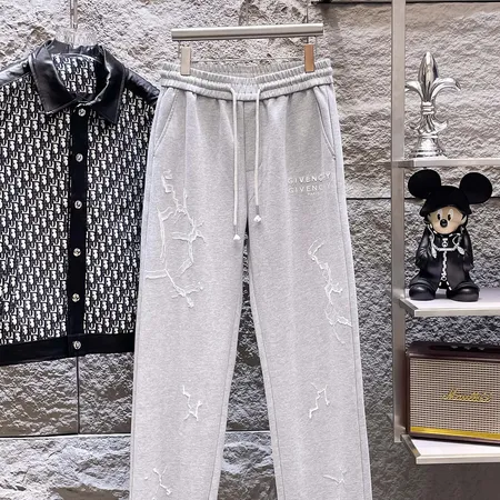 ジバンシィ カジュアルパンツ