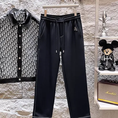 プラダ カジュアルパンツ