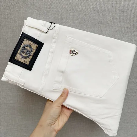 グッチ ジーンズ