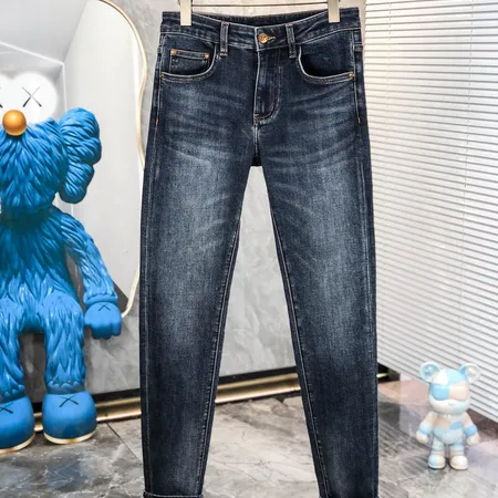 グッチ ジーンズ