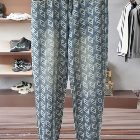 フェンディ ジーンズ