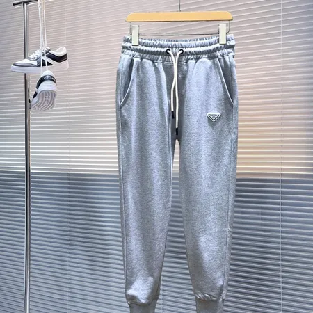 プラダ カジュアルパンツ