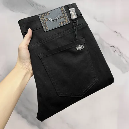 フェンディ ジーンズ