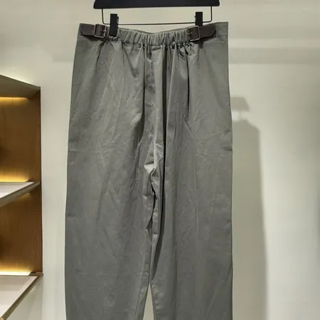 ロエベ カジュアルパンツ