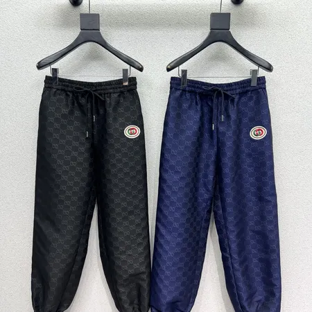 グッチ カジュアルパンツ