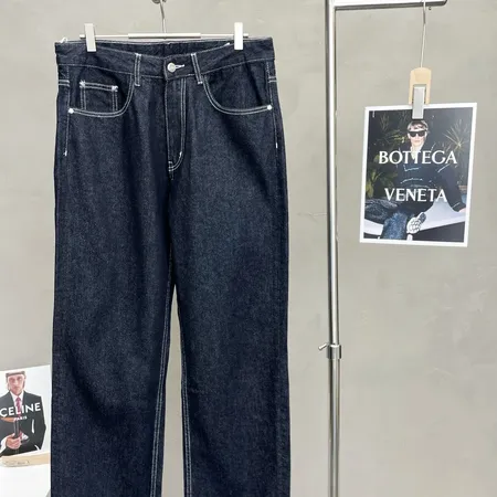 グッチ ジーンズ