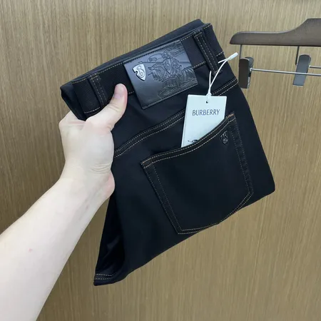 バーバリー ス ジーンズ