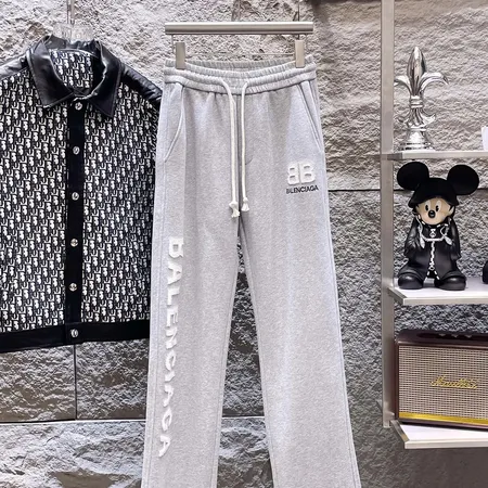 バレンシアガ カジュアルパンツ