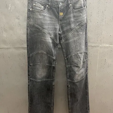 バレンシアガ ジーンズ