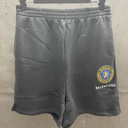 セリーヌ ショートパンツ