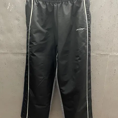 バレンシアガ カジュアルパンツ