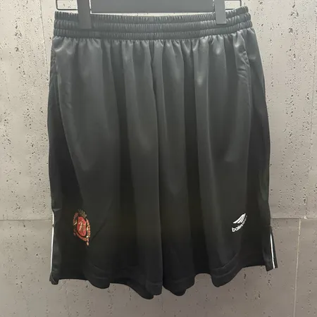 セリーヌ ショートパンツ