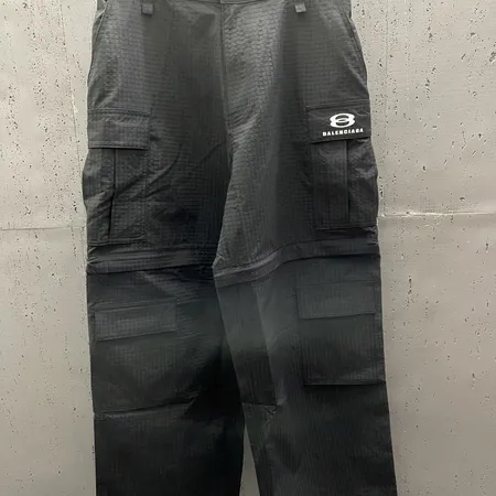 バレンシアガ ジーンズ