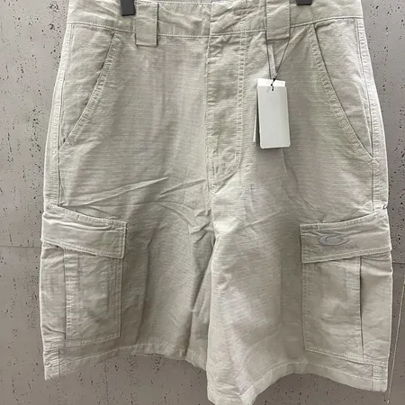 セリーヌ ショートパンツ