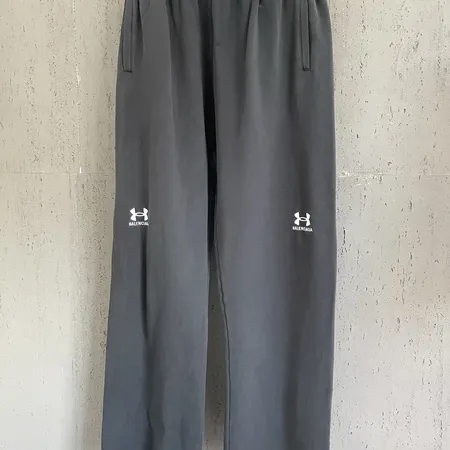 バレンシアガ カジュアルパンツ