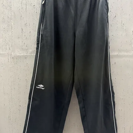 バレンシアガ カジュアルパンツ