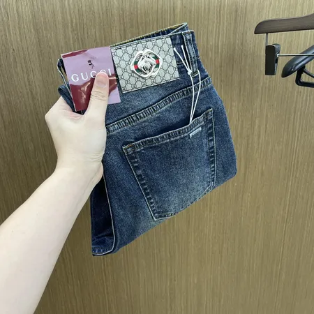 グッチ ジーンズ